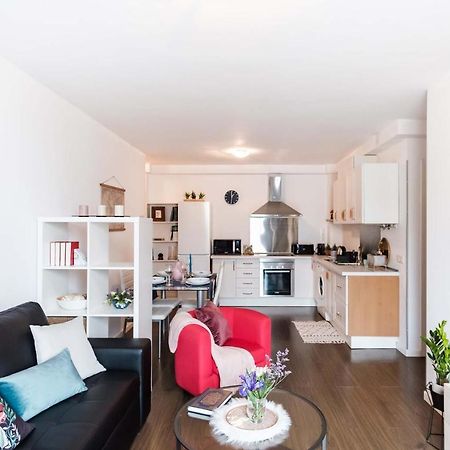 Stylish And Chic City Center Apartment With Wifi Σαν Κριστόμπαλ ντε Λα Λαγούνα Εξωτερικό φωτογραφία